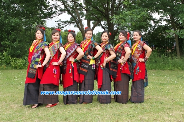 हराउँदै मगर परम्परा