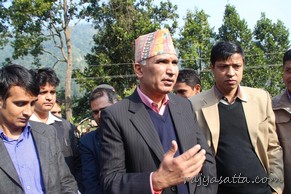 सुनवल भन्सार नाका पुगेका अर्थमन्त्री पौडेलले भने-” सिमा पारीकाले अवरोध गरेका हुन्, वारी समस्या छैन”