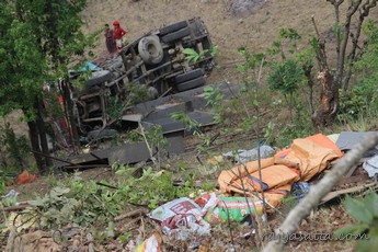 पाल्पामा भएको ट्रक र जिप दुर्घटनामा १३ जना घाईते ४ गंभिर