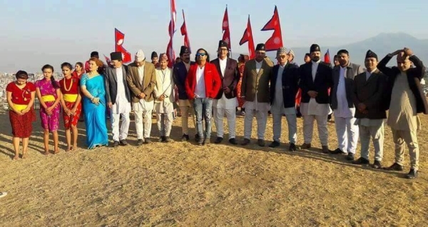 आलोक चाम्लिङको गीतमा दर्जन बढी कलाकार एकसाथ ।