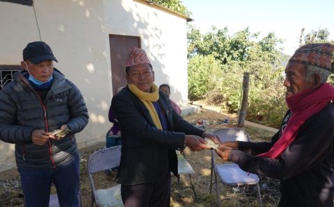 पाल्पाका पहिरो प्रभावितलाई पाल्पा जिल्ला समाज यूकेको ७ लाख बढी आर्थिक सहयोग