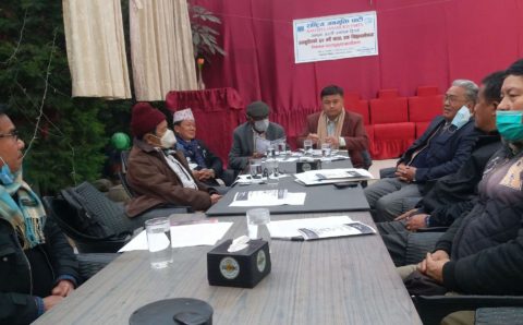 परिवर्तनका पक्षधरहरु आत्मसमर्पण गरेर होईन हिम्मत गरेर अगाडी बड्न पूर्ब मन्त्री थापाको आव्हान !