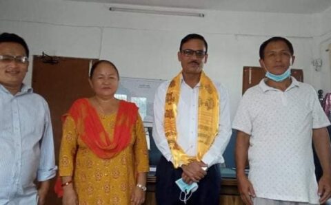 तनहुँका सि.डि.यो.लाई स्वागत