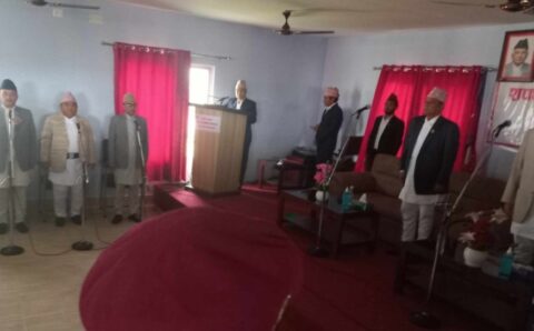 कोशीका मुख्यमन्त्री उद्धव थापाले शपथ लिए, निवर्तमान सभामुख गौतम आर्थिक मामिलामन्त्री बने