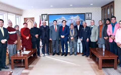 अन्तरधार्मिक आयोगको माग सहित धार्मिक अगुवाहरु सिंहदरबारमा सरकार अन्तरधार्मिक आयोग गठनका लागि सकारात्मक छ : मन्त्री किराती