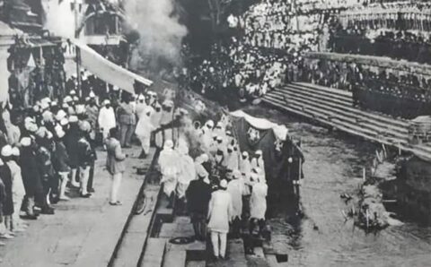राजा त्रिभुवनको शव र काट्टो खाने चलन