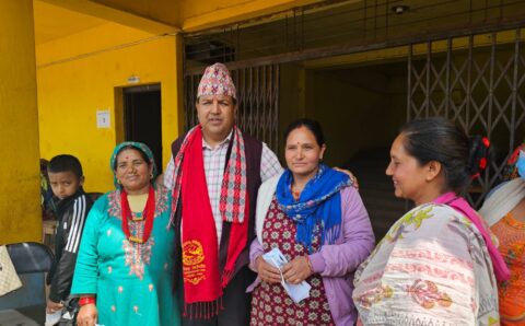 सांसद सुनिल शर्मा नेतृत्वको स्वास्थ्य टोलीसहित रुकुमकोट पुग्दा (फोटो फिचर)