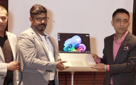 असुसको एआई ल्यापटप नेपाली बजारमा