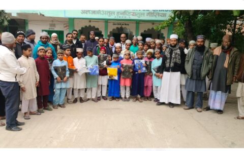 गरीब तथा विपन्नलाई न्यानो कपडा वितरण 