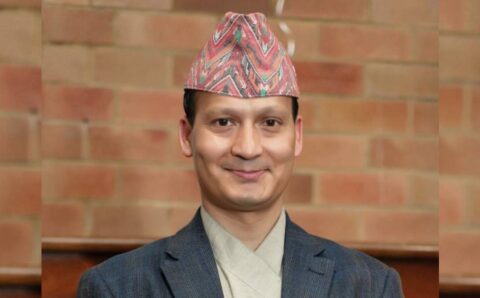 पत्रकार केदार रायमाझी ‘लिभिङ फर अदर’ अवार्डबाट सम्मानित हुँदै