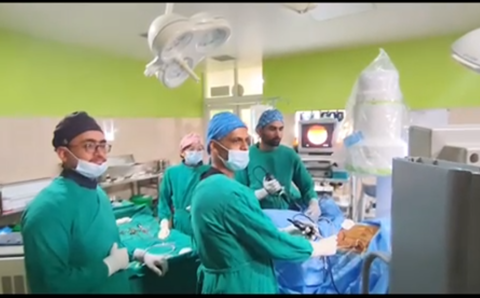 नेपाल मेडिकल कलेजमा पहिलाे पटक एन्डोस्कोपिक कम्बाइन्ड इन्ट्रारेनल सर्जरीबाट निकालियाे मिर्गाैलाकाे पत्थरी
