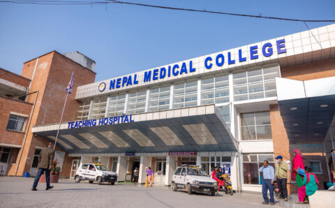 नेपाल मेडिकल कलेजले माग्यो चिकित्सक