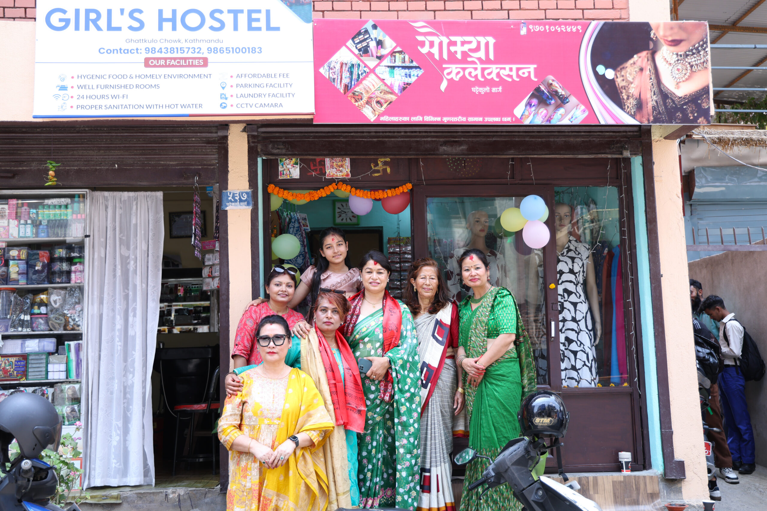 गायिका मञ्जु थापाले गरे ‘सौम्या कलेक्सन’को उद्घाटन