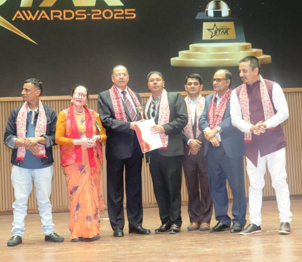 पत्रकार नवराज बजगाईलाई उत्कृष्ट शव्द रचना अवार्ड