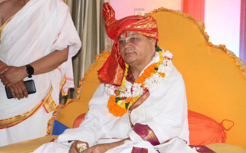 मुक्तिनाथ बाबाद्वारा बाढीपीडितका लागि ११ लाख ५५ हजार सहयोग